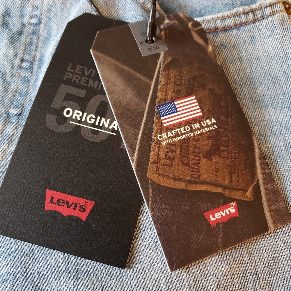 501 Levi's Distressed Straight Cut Jean's - Picture 4 of 6